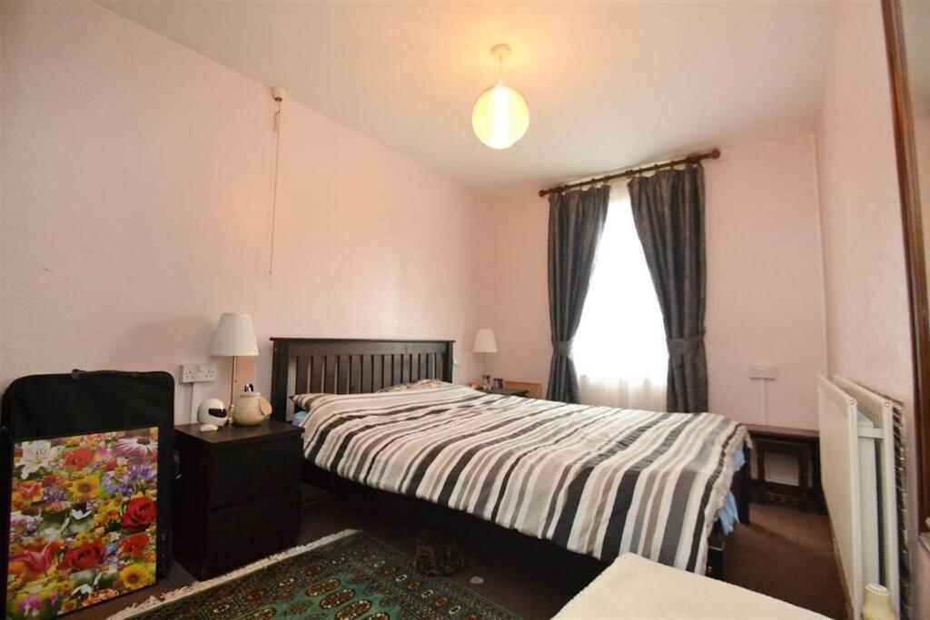Lovely One Bed Apartment To Rent ロンドン エクステリア 写真